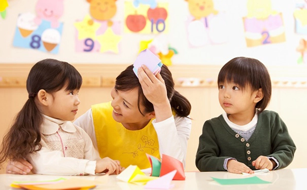 幼儿教育加盟连锁提供专业的教养方法
