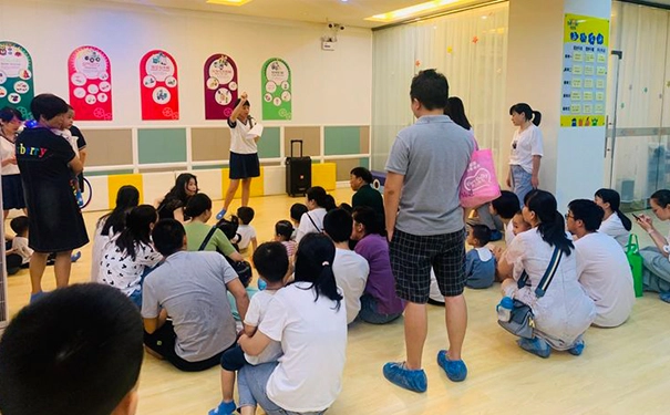 幼小衔接加盟还是自己开?